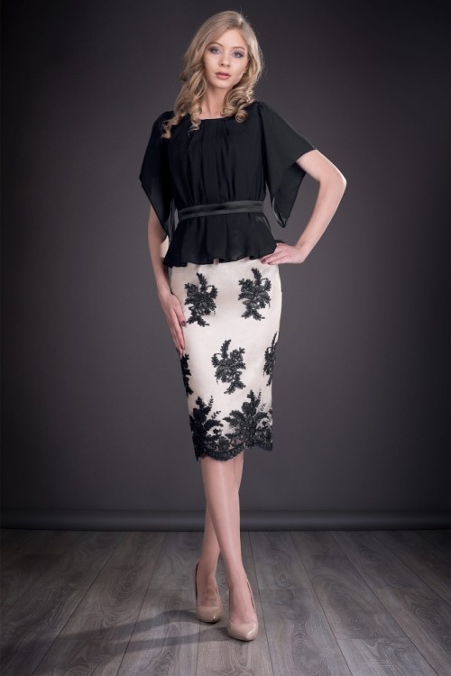 Rochie eleganta cu peplum...
